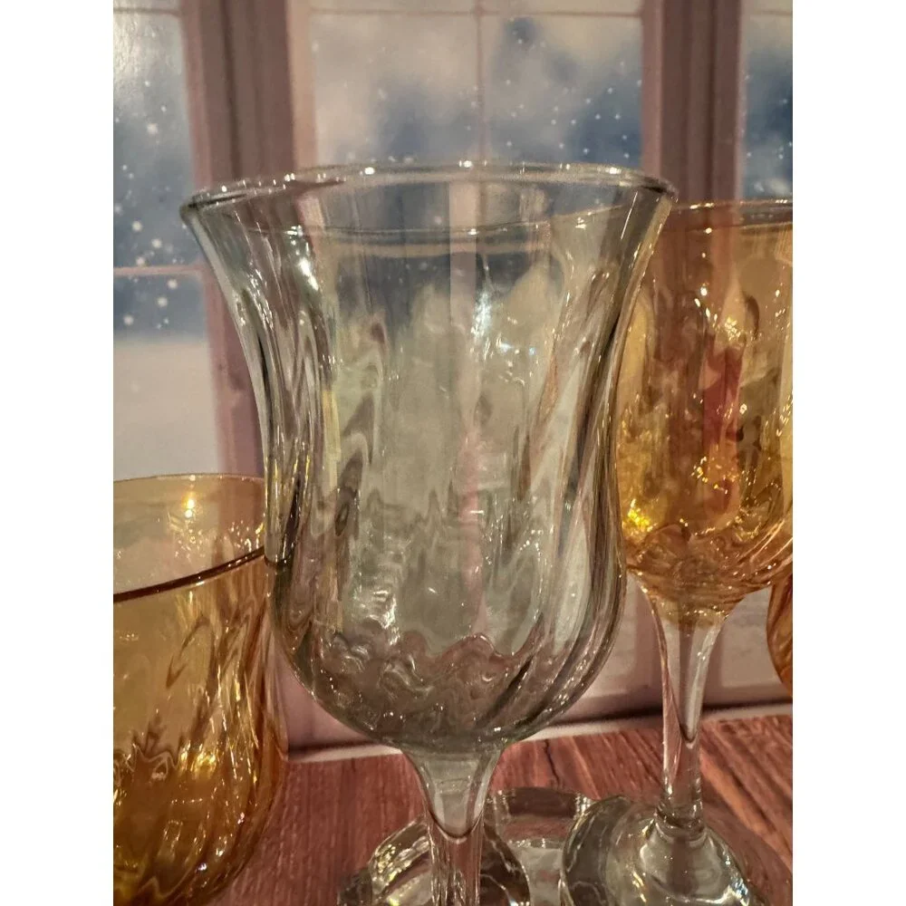 🍷 European Vintage Optic Swirl Pastel‎ Wine Glasses – Set of 6